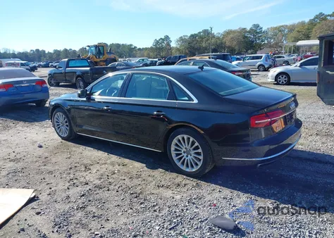 2015 Audi A8 L 4.0T z USA, uszkodzony, nr VIN WAU32AFD2FN012408